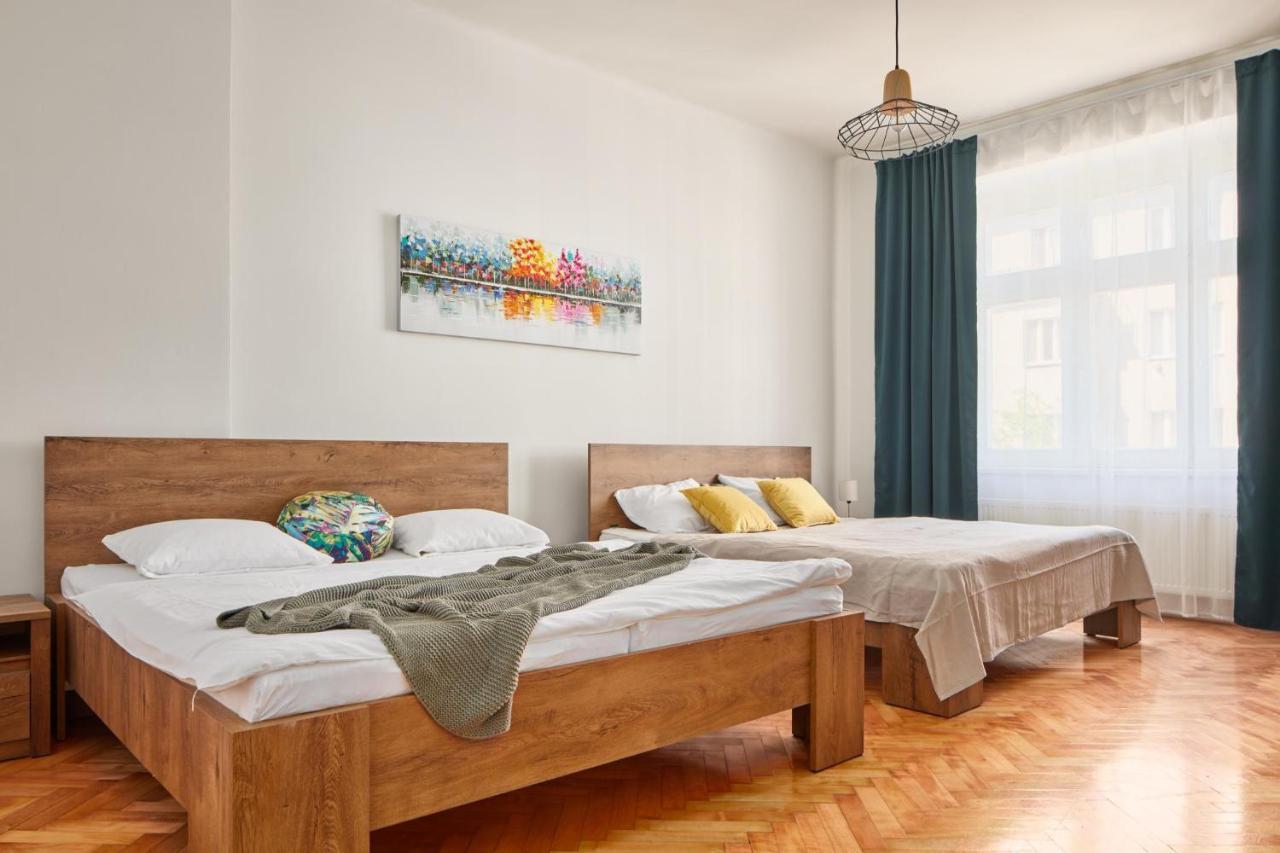Prague Days - Spacious 3Bdr Apartment - Trendy Neighbourhood المظهر الخارجي الصورة