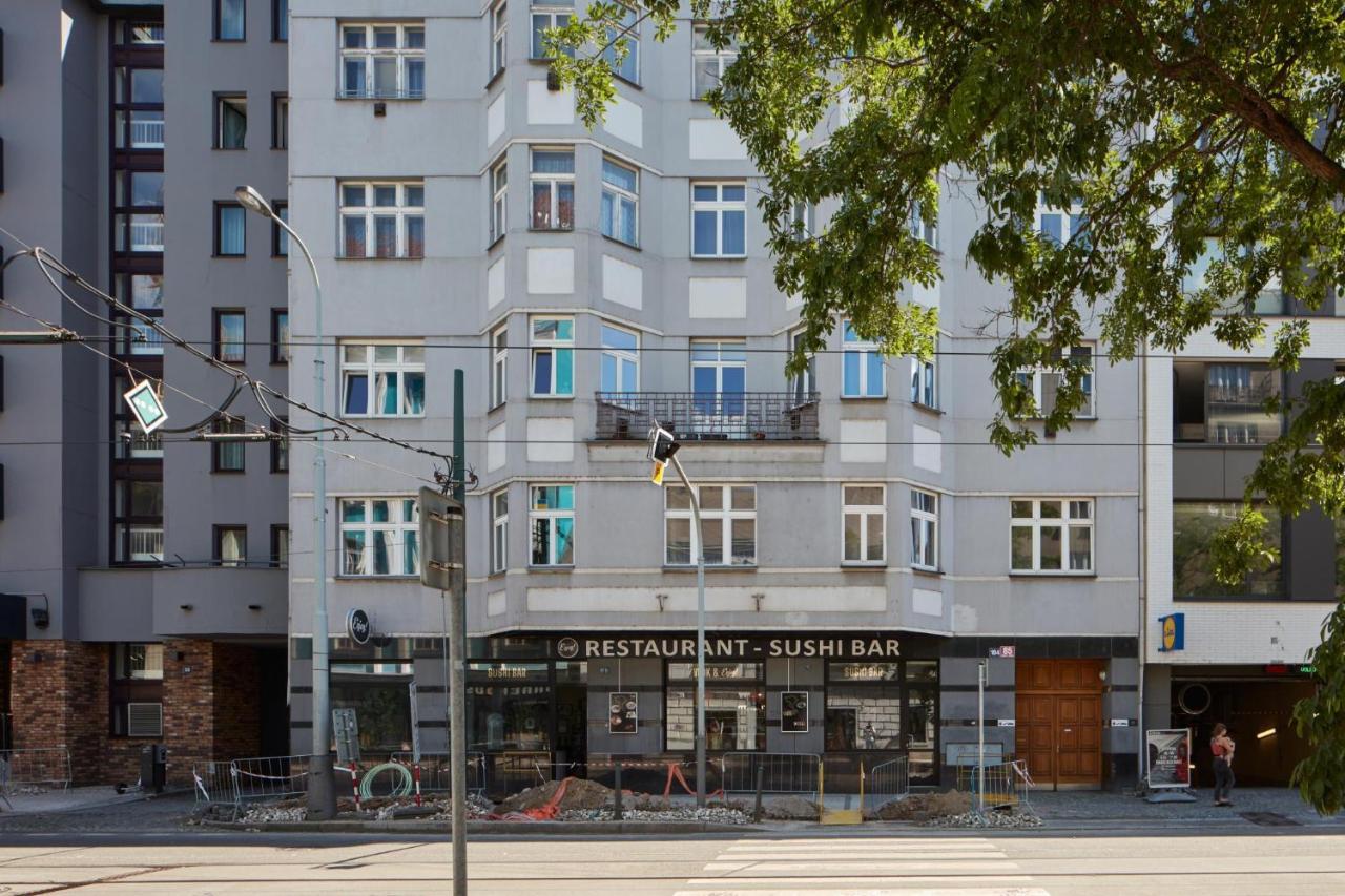 Prague Days - Spacious 3Bdr Apartment - Trendy Neighbourhood المظهر الخارجي الصورة